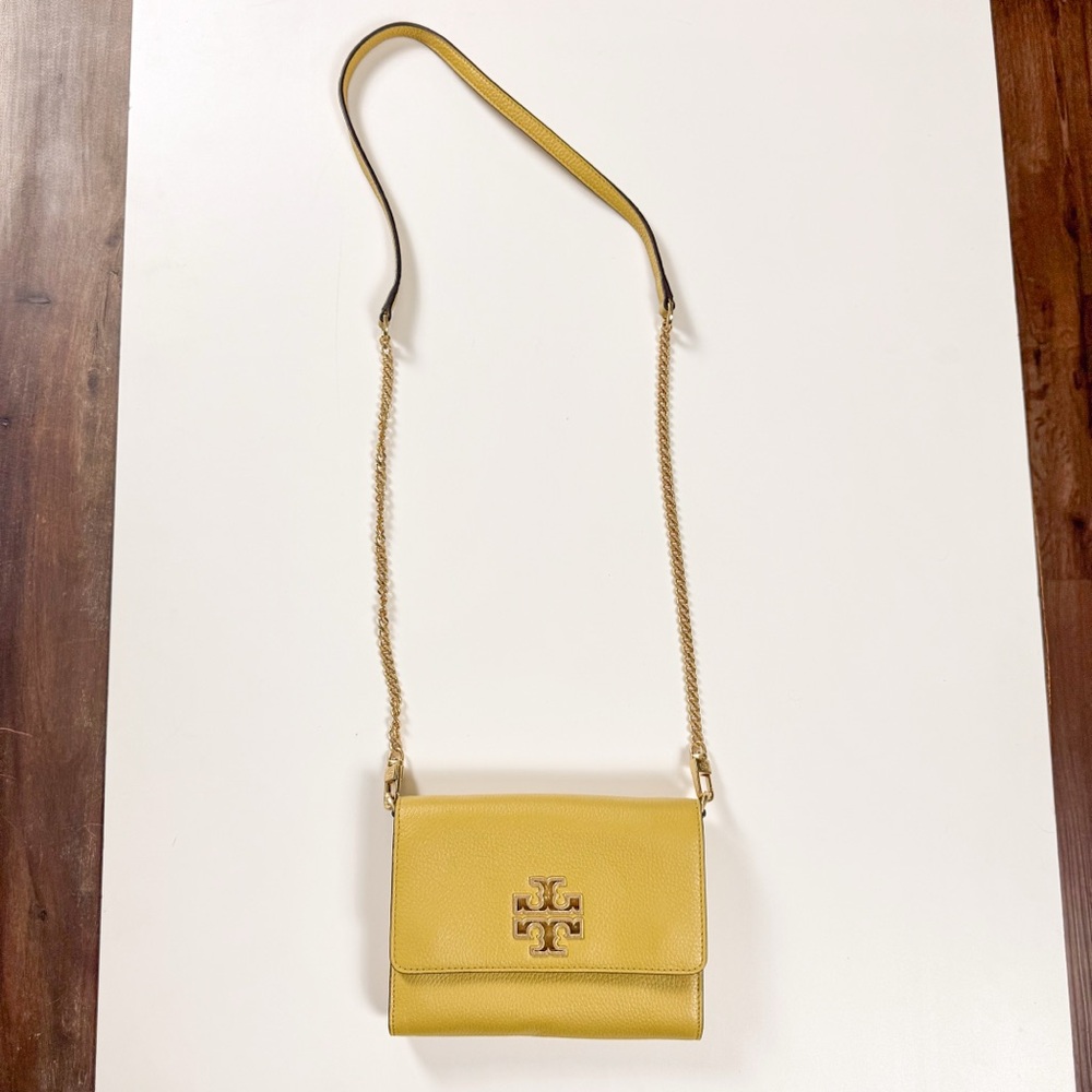 Tory Burch Women's Britten Chain Wallet (Daylily) - Picture 2 of 6
